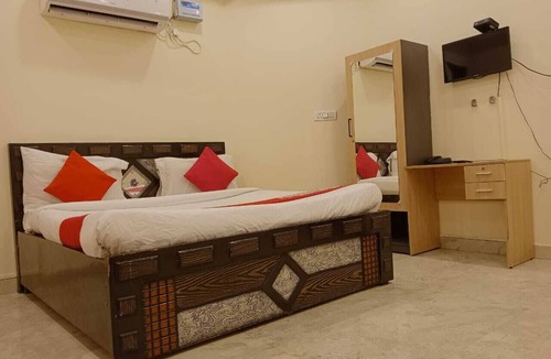Govindpuri Hotel | Raj Residency Govindpuri
