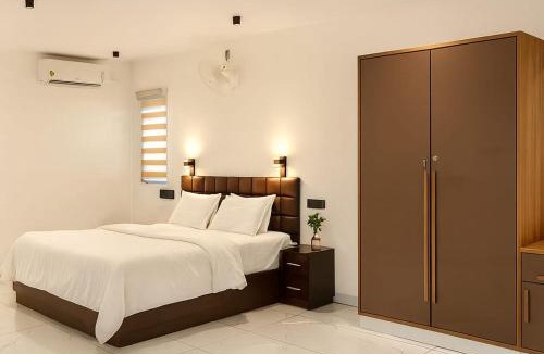 Alwaye Hotel | Rajagiri View Apartments