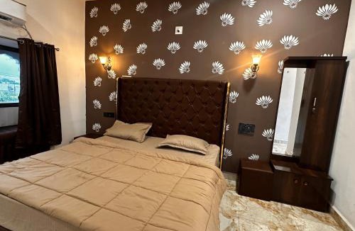 Velavadar Hotel | Rajmahel