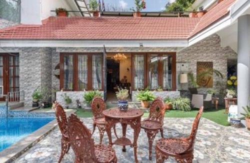 Bengaluru Villa | Rangmahal by StayJade Projector Jacuzzi & Pvt Pool