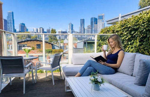 West Melbourne House | Rare 3 Parking! Amazing City Views, CBD at Doorsteps, 3BR2B Beautiful Terrace
