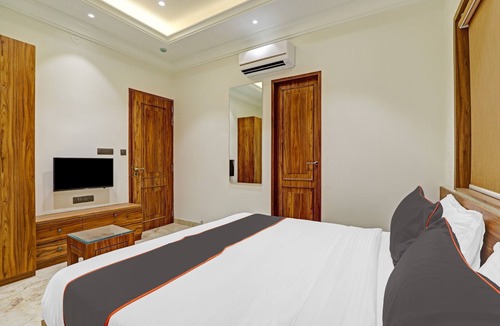 Rajkot Hotel | Ratna Vilas Palace