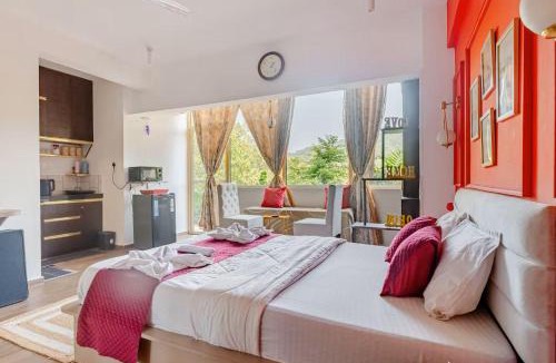 Arpora Apartment | Red Palms by Boho, Forest facing with Kitchen & Pool