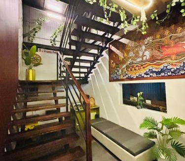 Vyttila Hotel | Restara Tower