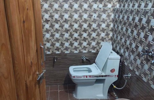 Rajgarhi Hotel | Rishi River View