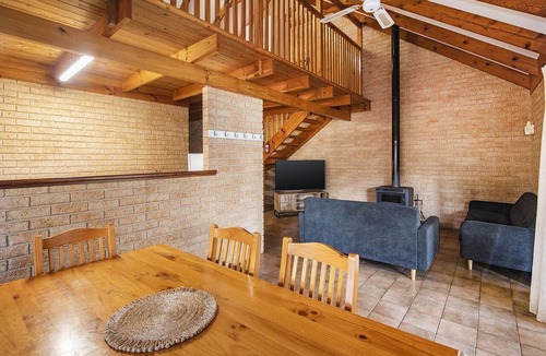 Augusta Cottage | Riverscape Cottage No.11 - Riverscape - unit 11 with views over the Blackwood River and fire place