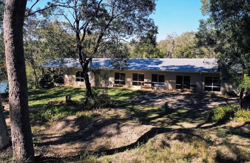 Cooroibah House | Riverside luxury in the Australian bush close to internationally famous Noosa.