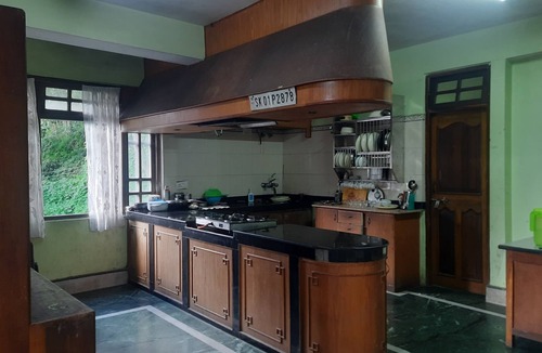 Gangtok Hotel | Ronglyang Lotus Villa Homestay (Near MG Road)