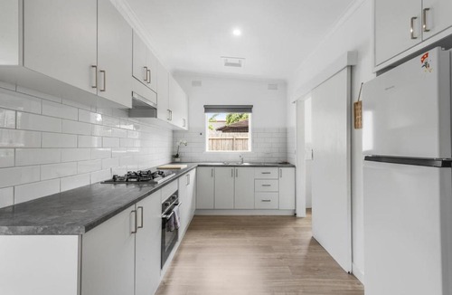 Capel Sound Apartment | Rosebud Beachfront Haven Coastal Bliss Five