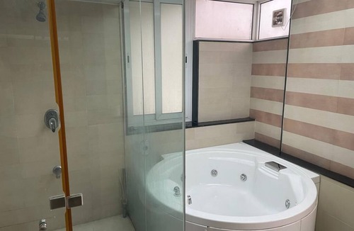 Hadapsar Apartment | Royal Nest Premium - Amanora Park Town