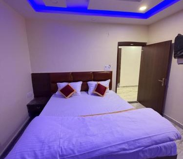 Gaya Hotel | Royal Night Hotel & Resort
