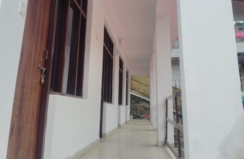 Sitapur House | Royal Orbit By StayApart