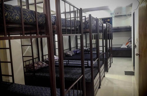 Andheri West Hostel | ROYAL PALACE PG HOSTEL