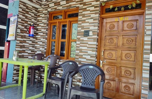 Chamoli House | Rudranath Home Stay