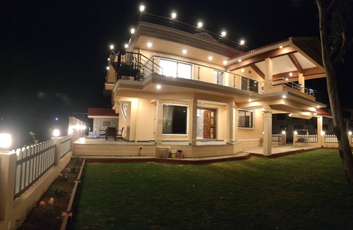 Malavli Villa | RUSSET VILLA - HAVING AN EXCLUSIVE PRIVATE SWIMING POOL & VIBRANT OUTDOOR DECKS