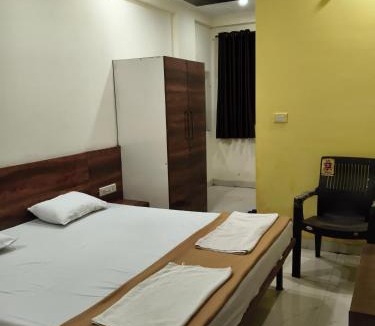 Bhandardara Hotel | Rutam villa