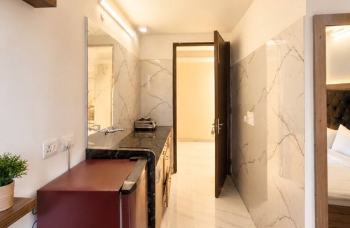 Sector 39 Apartment | Ryoko Home Medanta - Studios with Kitchen
