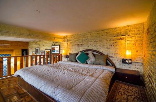 Chail Villa | SaffronStays Ekam Walnut Suite, Chail