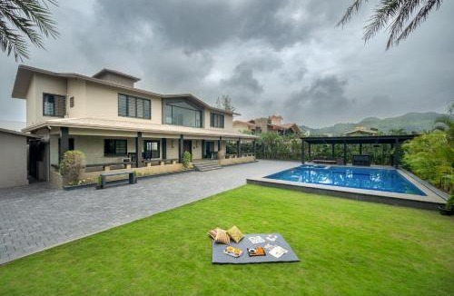 Kune N.m. Villa | SaffronStays Palmora