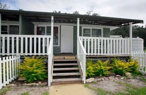 Anna Bay House | Sahara Trails 'Cabin 2' - WiFi, Air Conditioning, Horse Riding and much more !