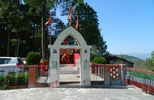 Dalhousie House | Sahni's Foggy Hills HomeStay