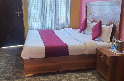 The Mall Road Hotel | Sai
