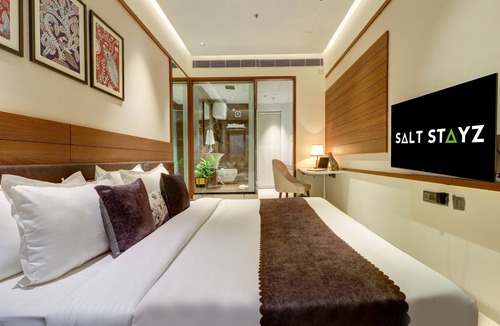 Sector 62 Hotel | Saltstayz Premier - Mohali Chandigarh