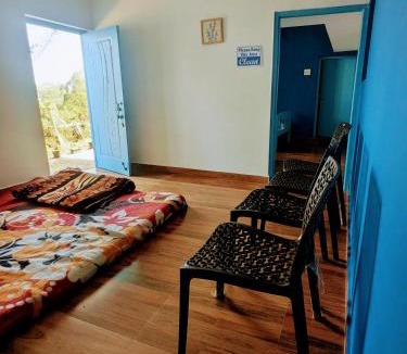 Vattakanal House | Santorini blue