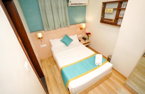 5th Block Hotel | Santrina Hotels
