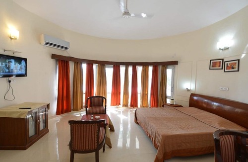 Gurugram Hotel | Saras Tourist Resort
