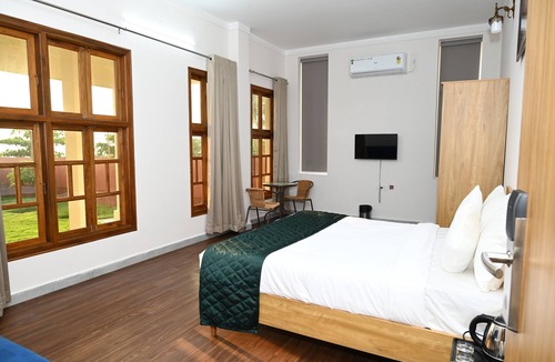 Mangalore Hotel | Saroja Villa by Monarch Stays