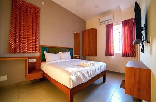 Singanallur Hotel | Sarvam Serviced Apartment