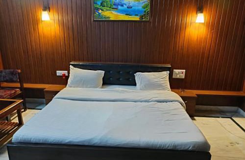 Naugarh Hotel | Satkar palace hotel