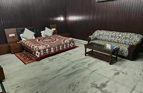 Naugarh Hotel | Satkar palace hotel