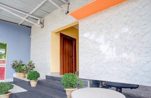 Guwahati House | Saver Single Hotel Aniruddha Grand