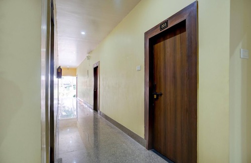 Guwahati House | Saver Single Hotel Aniruddha Grand