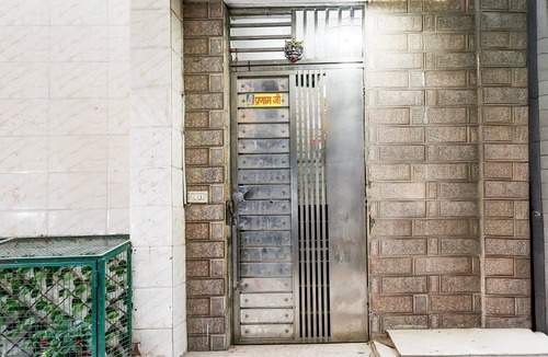 Delhi House | Saver SingleHotel Welcome Inn