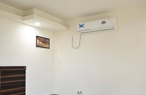 Juliasar Hotel | SBM Guest House