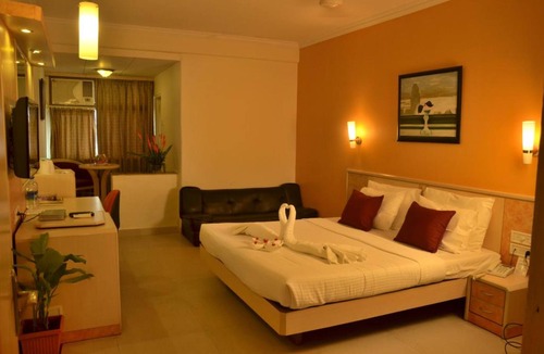 Wellington Pier Hotel | Sea Palace Hotel