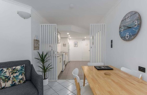 Port Douglas Apartment | Seascape Holidays at The Queenslander One Bedroom