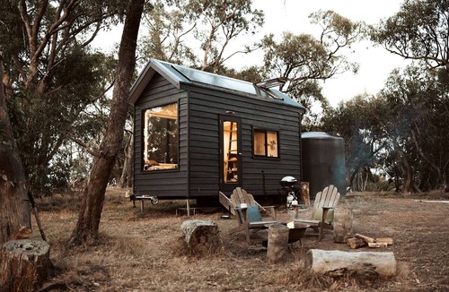 Metcalfe Cabin | Secluded Tiny Home with Wild Yoga Retreat near Malmsbury, Macedon Ranges Victoria