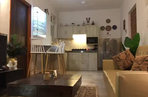 Kudal Apartment | Shalom 1:Luxe1bhkApt/common pool/6minstoUddoBeach