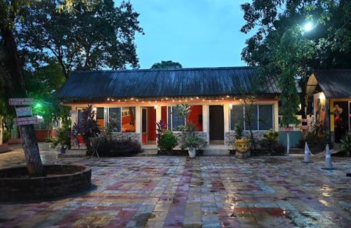 Sualkuchi Hotel | SHANKARDHABA&resort