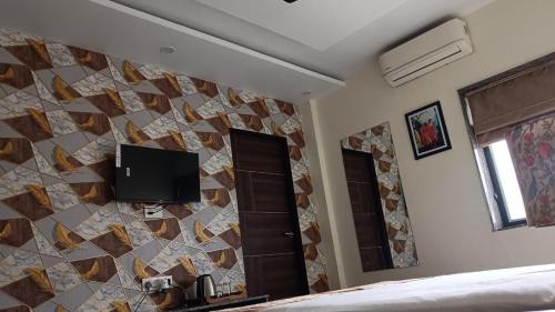 Bani Park House | SHAURYAAKSH HOTEL & Home stay
