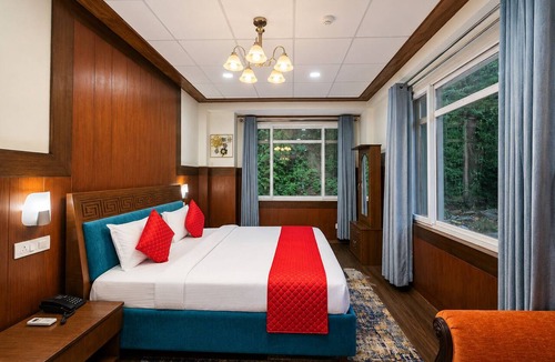 Chhota Shimla Hotel | Shimla PineCrest Retreate