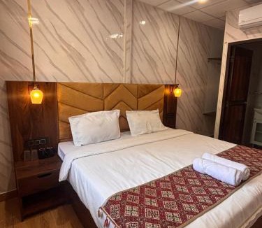 Kaudayala Hotel | Shiv Ganga & Pyass Restaurant