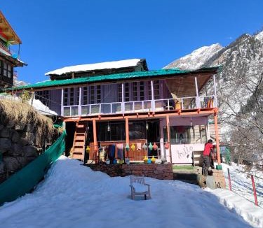 Tosh Hostel | Shivaay homestay,cafe