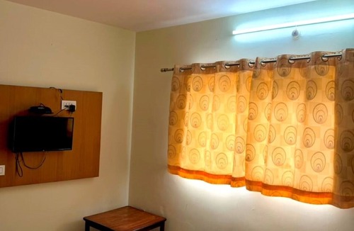 Mayapur Hotel | Shivmurti Grand