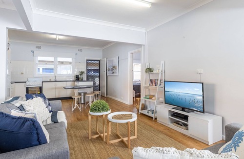 Nelson Bay House | Silver Sands Back 29B - Across from Nelson Bay Beach and only a 600m walk to town