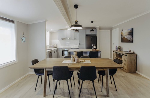 Dunsborough House | SIMPLY GORGEOUS & LOVINGLY RESTORED BEACH COTTAGE, BURSTING WITH CHARACTER
